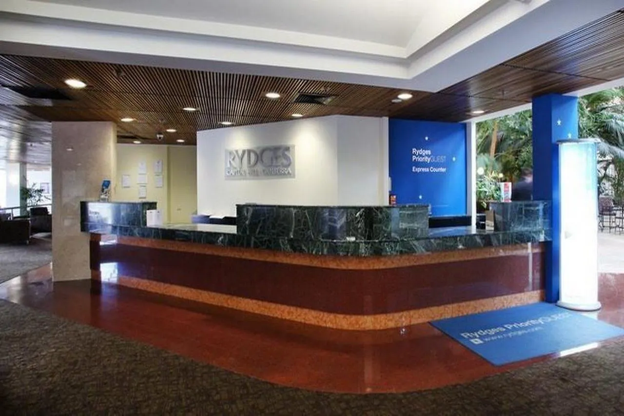 Rydges Canberra Hotel