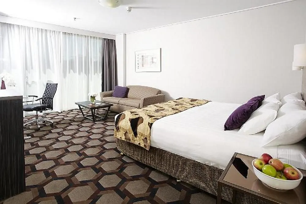 Rydges Canberra Hotel
