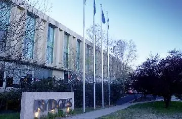 Rydges Canberra Hotel